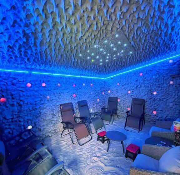 펜션 Amandra Chalet