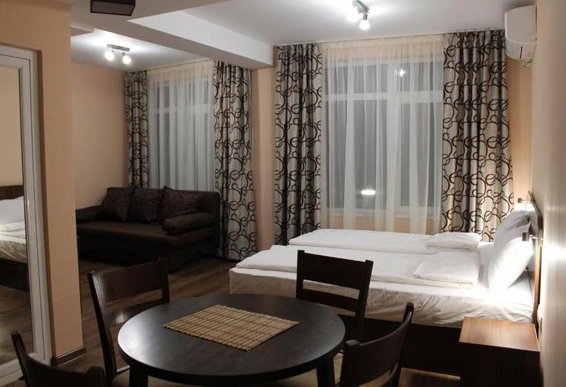 پانسیون Center Guest House