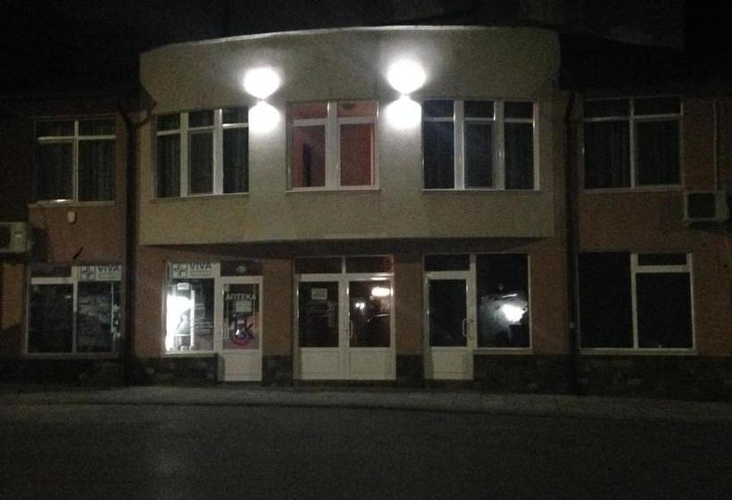 پانسیون Center Guest House