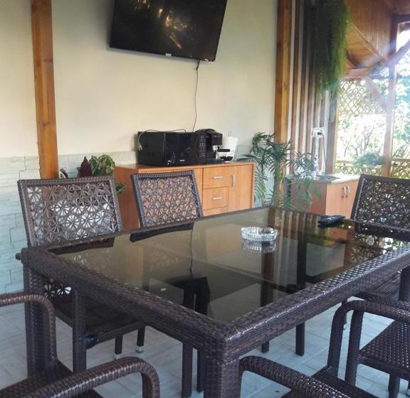 پانسیون Georgievi Guest House