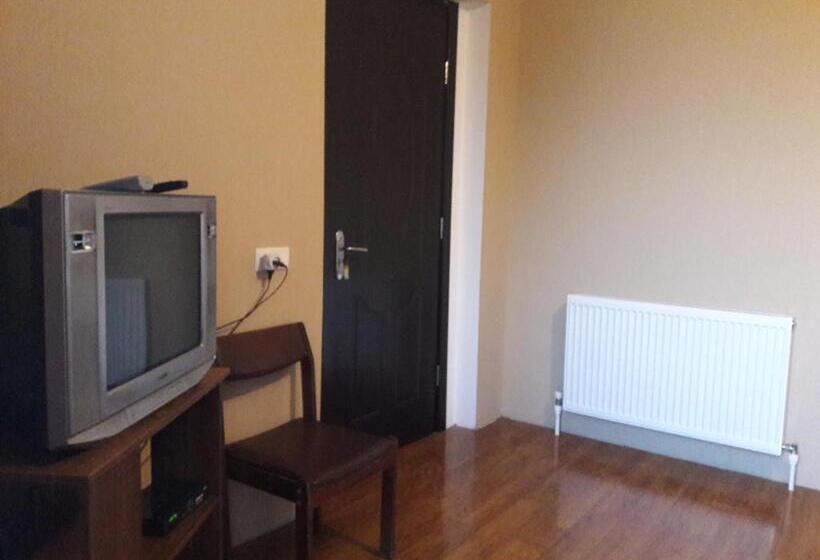 پانسیون Goga Guesthouse