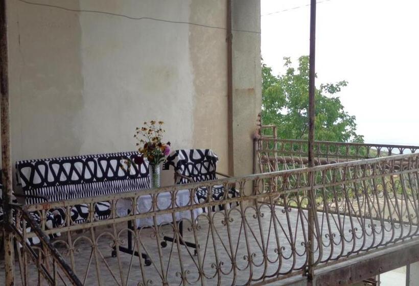 پانسیون Goga Guesthouse