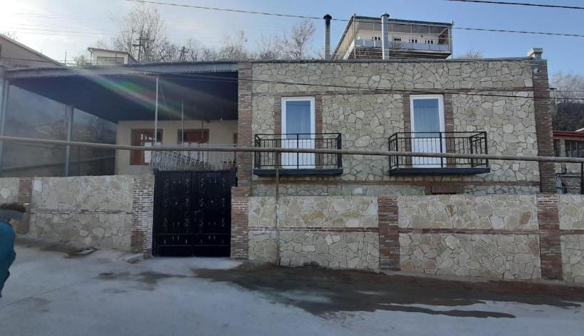 پانسیون Goga Guesthouse