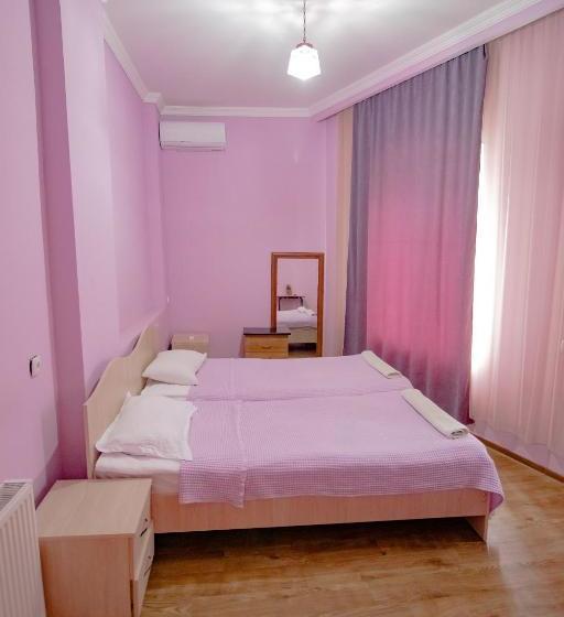 پانسیون Gh Sanapiro