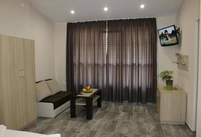 پانسیون Guest House Via