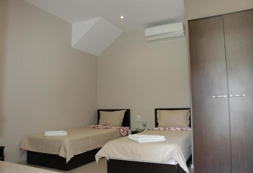 پانسیون Guest House Via