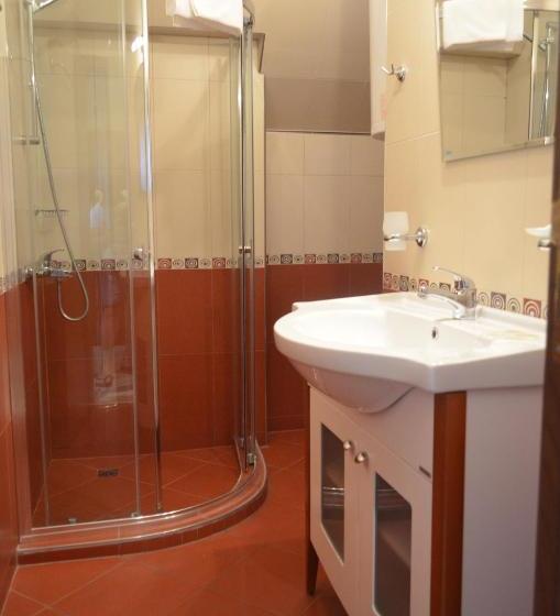 膳宿费 Guesthouse Opal