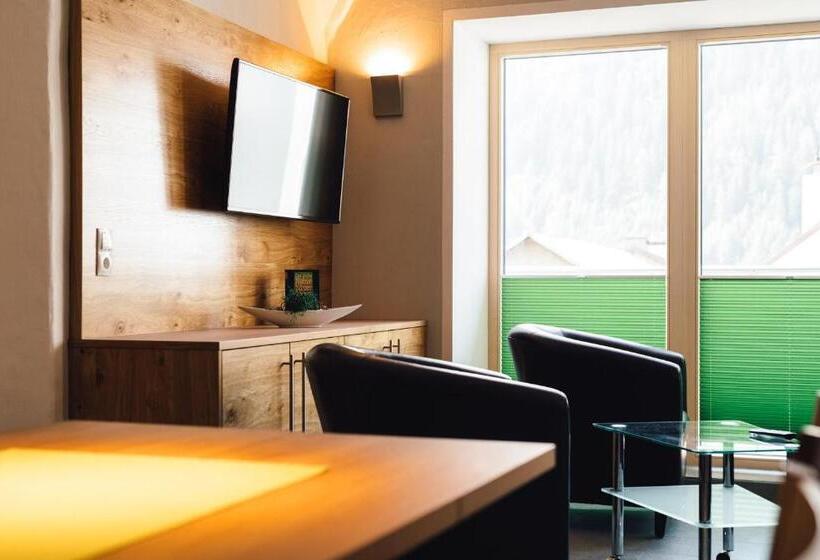 ペンション Nowders Apartments