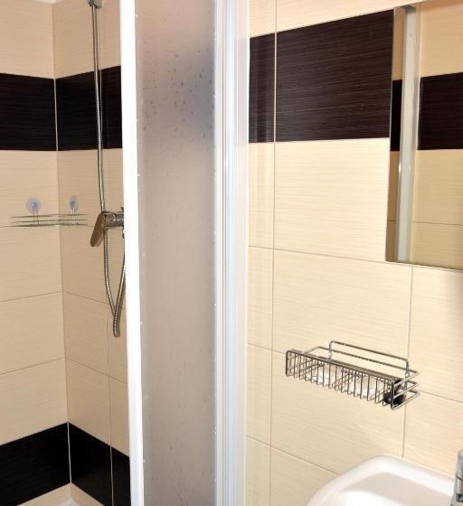 ペンション Penzion A Restaurace U Strnada