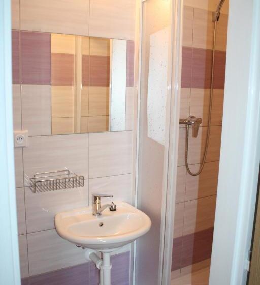 پانسیون Penzion A Restaurace U Strnada