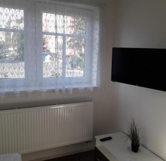 ペンション Penzion A Restaurace U Strnada