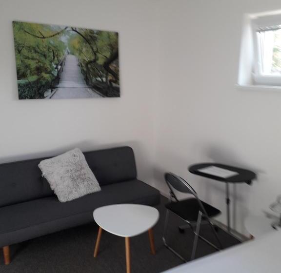 پانسیون Penzion A Restaurace U Strnada