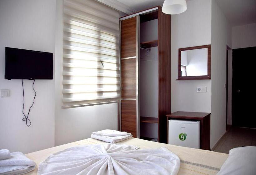 펜션 şahin Motel & Restaurant