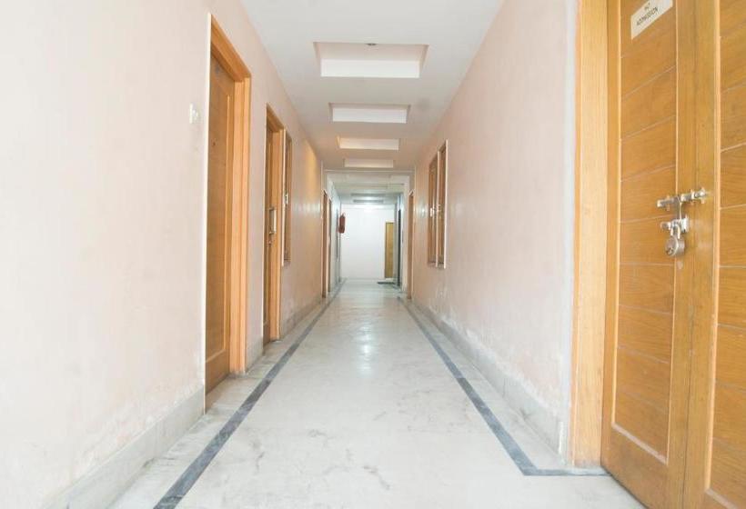 پانسیون The Regency