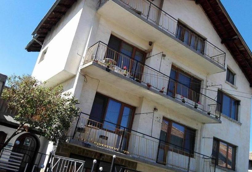 膳宿费 Tsvetkovi Guest House