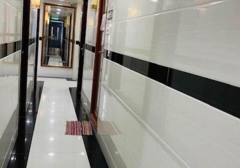 پانسیون Woodstock Hostel