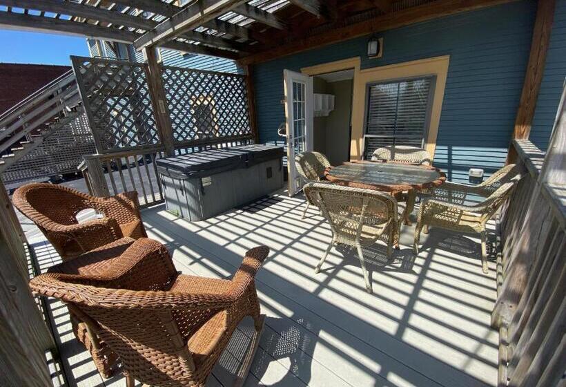 فندق صغير Bristol Suites