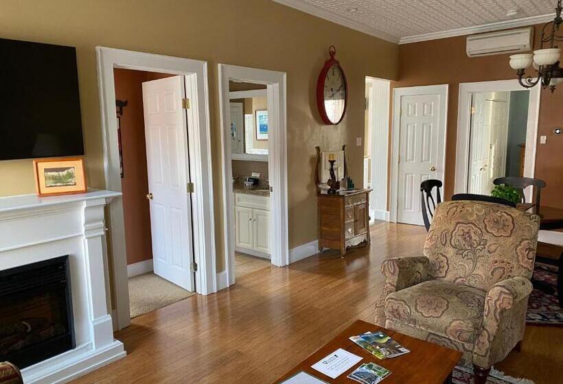 فندق صغير Bristol Suites