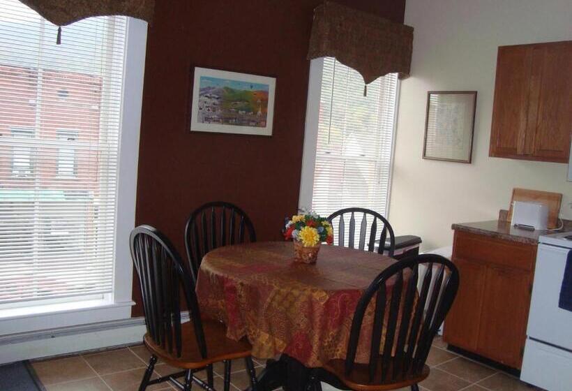 فندق صغير Bristol Suites