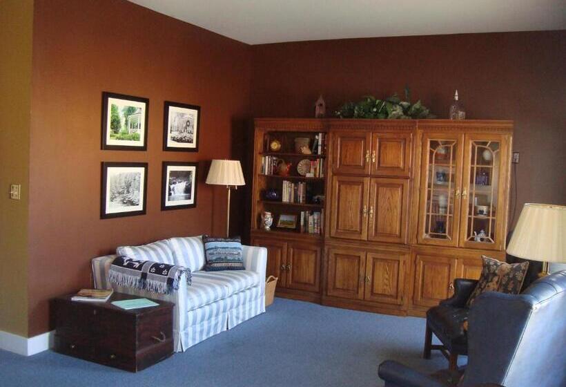 فندق صغير Bristol Suites