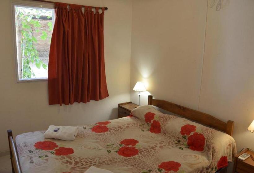 Общежитие Complejo De Cabañas Pach   Flo