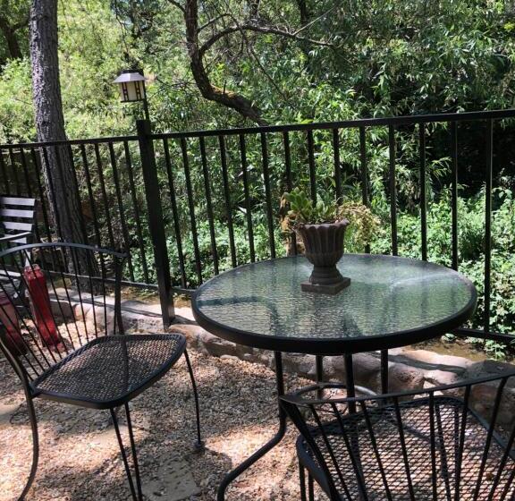 호스텔 Glen Ellen Inn Secret Cottages