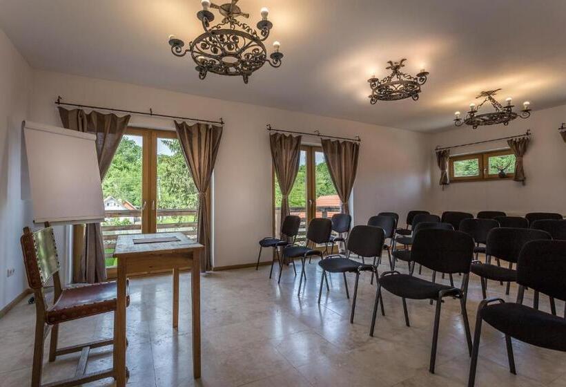 호스텔 Hanul Vatra