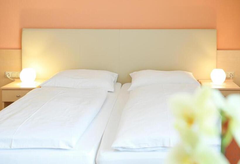 旅馆 Schwanbergerstüberl