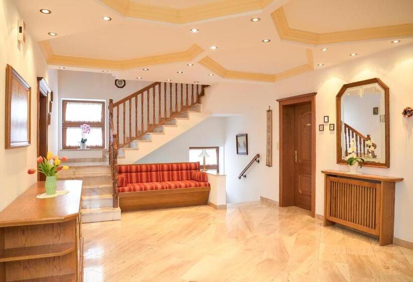 旅馆 Schwanbergerstüberl