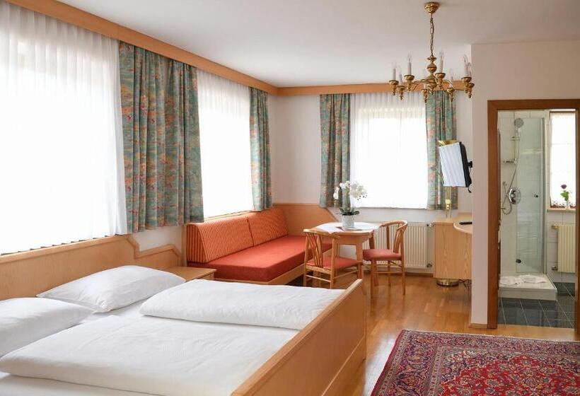 ユースホステル Schwanbergerstüberl