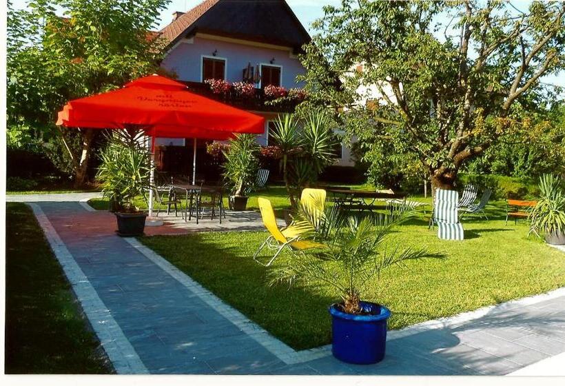 旅馆 Schwanbergerstüberl