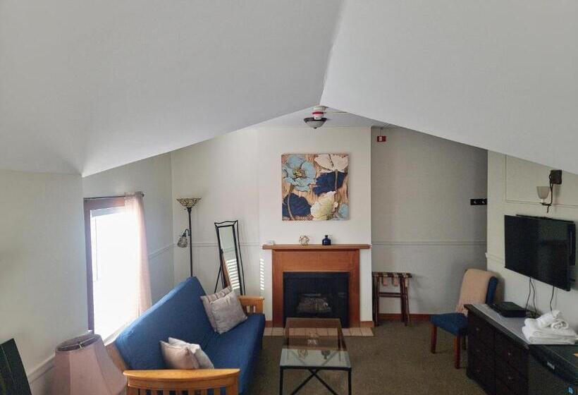 فندق صغير The Heron Inn And Day Spa