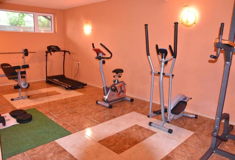 Aparthotel Lucky Family