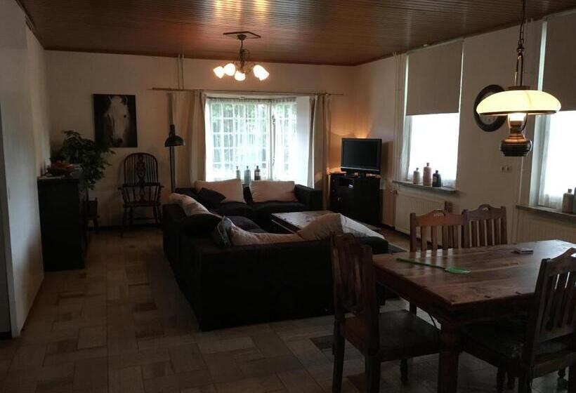 Отель De Distelhoeve