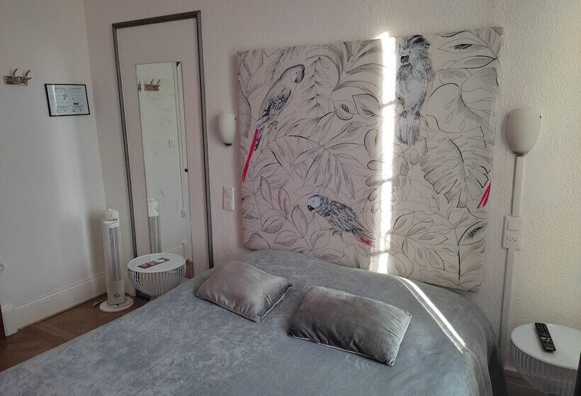 ホテル Des Voyageurs