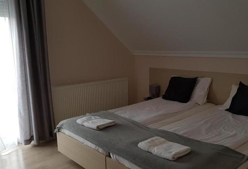 פנסיון Andi Ház