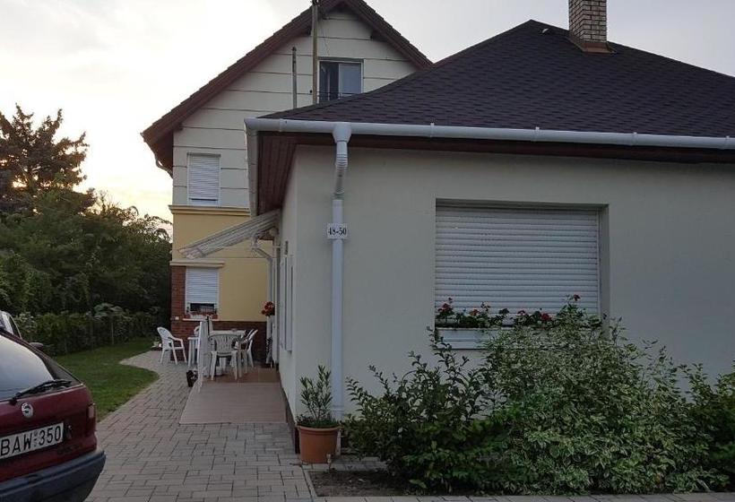 פנסיון Andi Ház