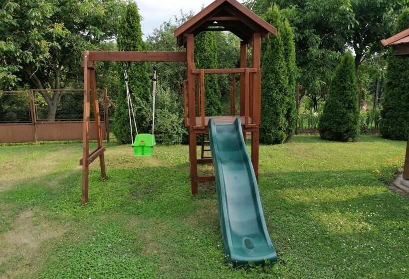 펜션 Apátságúti Vendégház