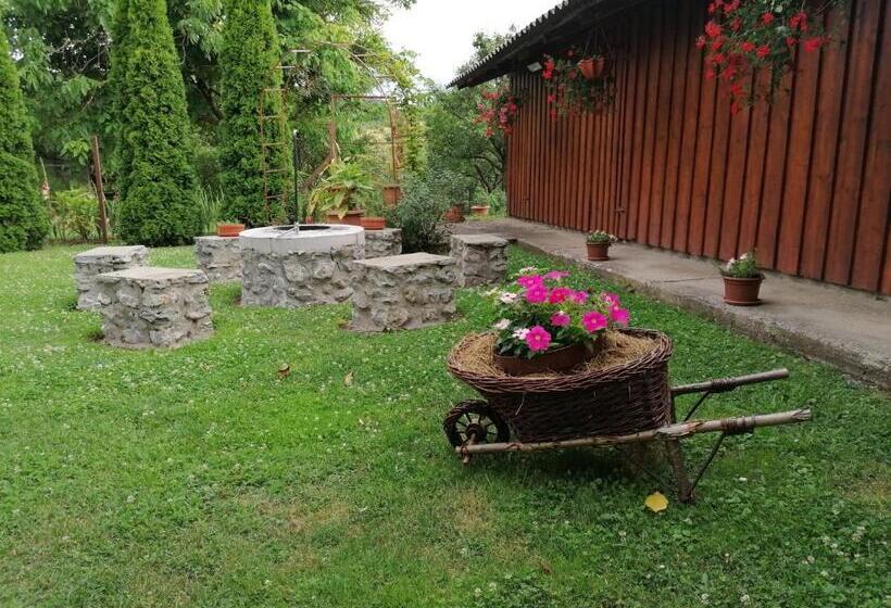 펜션 Apátságúti Vendégház