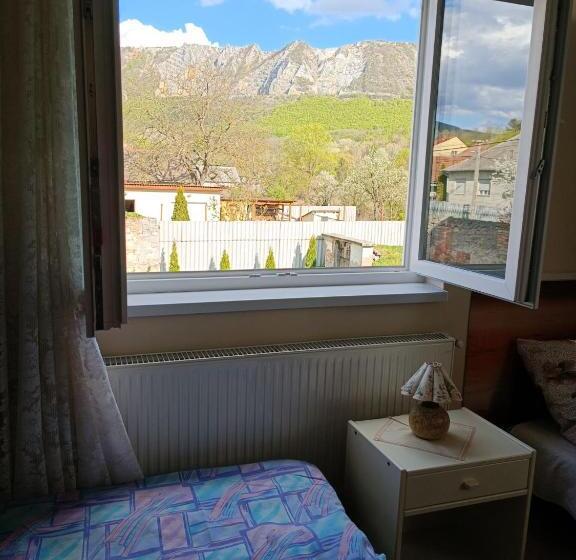 بنسيون Apátságúti Vendégház