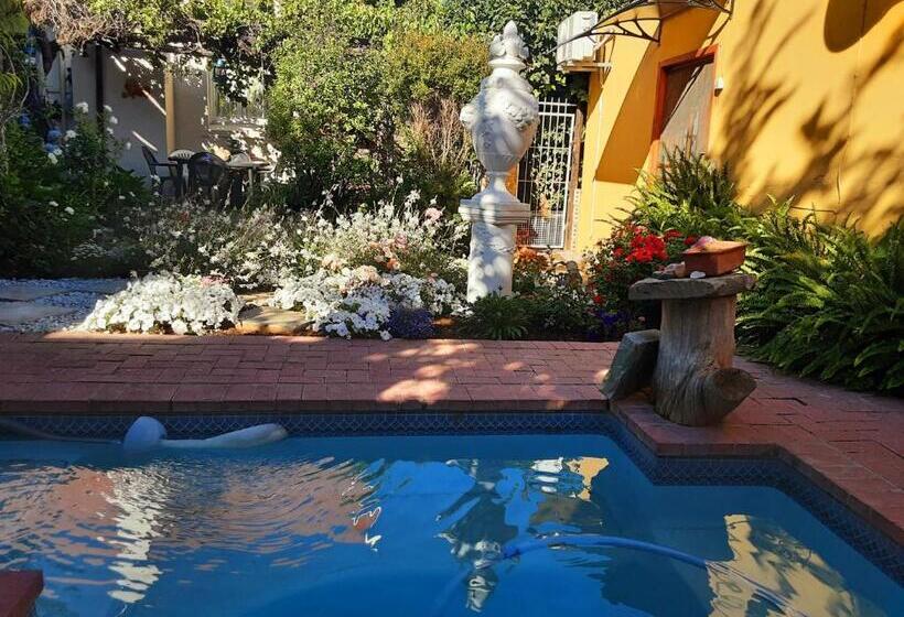 פנסיון Cathy's Guest House