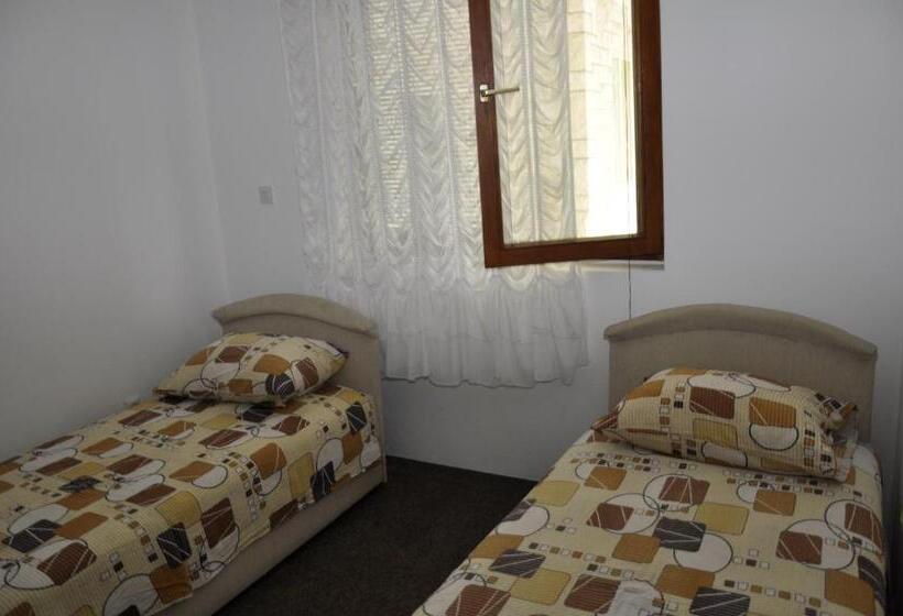 پانسیون Guest House Lalic