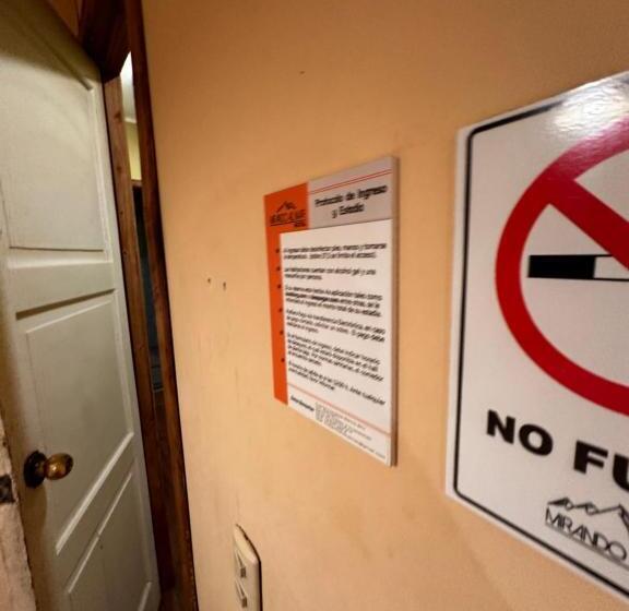 بنسيون Hostal Y Cabañas Mirando Al Mar