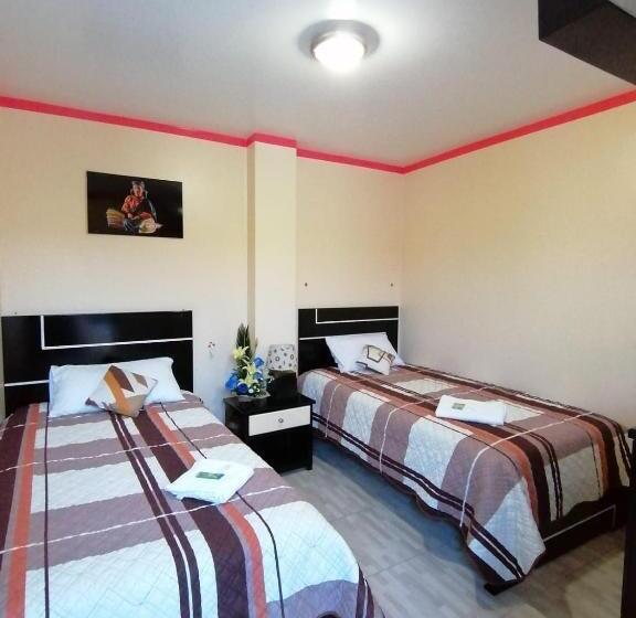 Пансион Hostal Y Complejo Recreacional La Playita De Monse