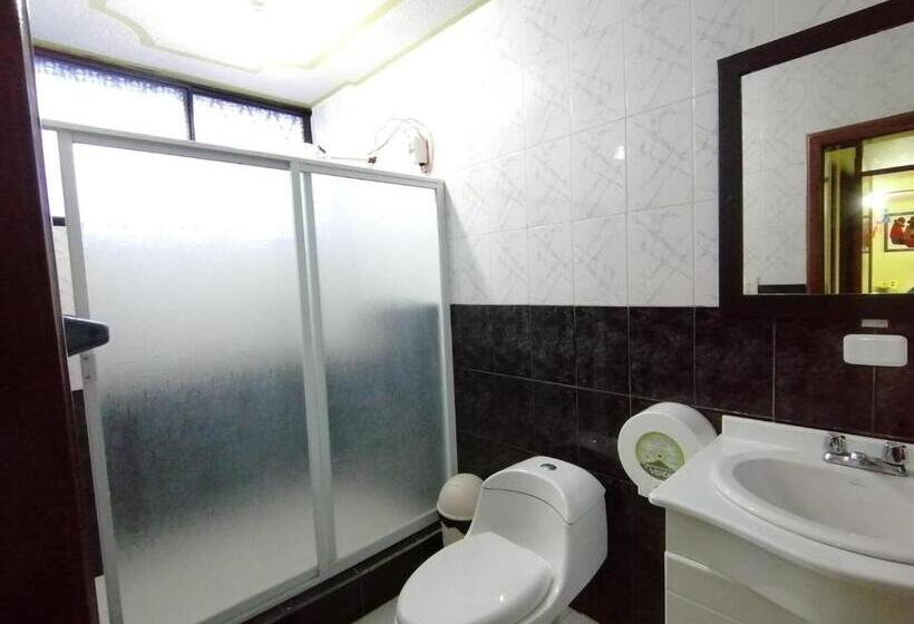 Пансион Hostal Y Complejo Recreacional La Playita De Monse