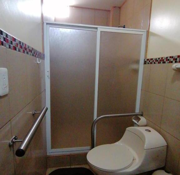 Пансион Hostal Y Complejo Recreacional La Playita De Monse