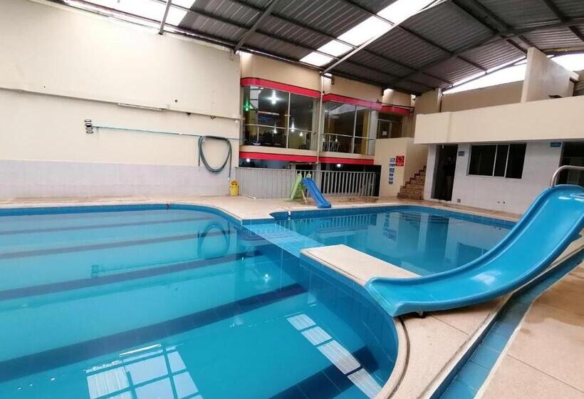 Пансион Hostal Y Complejo Recreacional La Playita De Monse