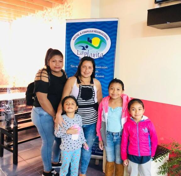 Пансион Hostal Y Complejo Recreacional La Playita De Monse