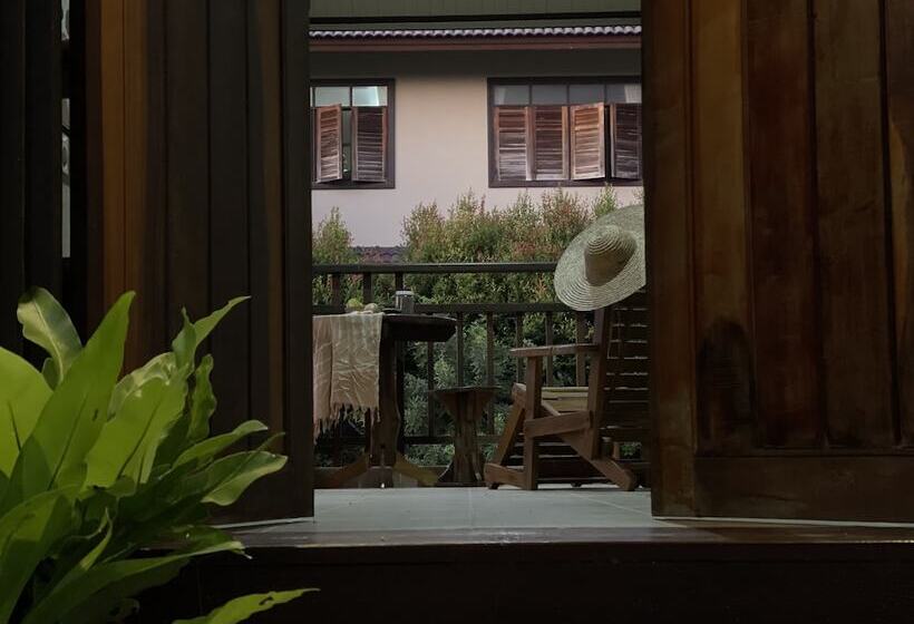 Pensão Lantala Residence