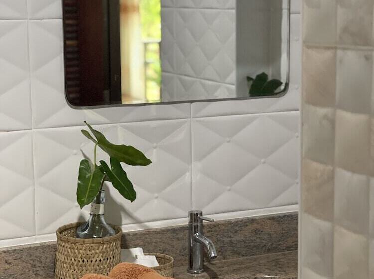 Pensão Lantala Residence